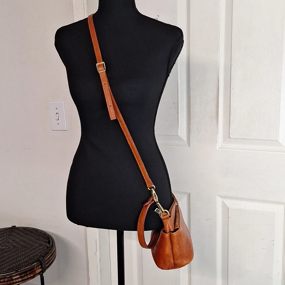 Classic Tan Leather Crossbody Bag with Gold Hardware